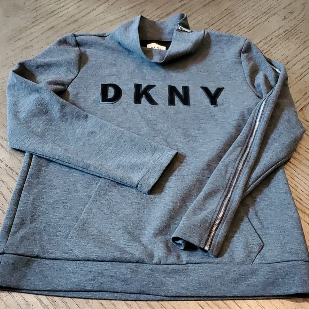 DKNY Women's Gray Logo Pullover Sweater